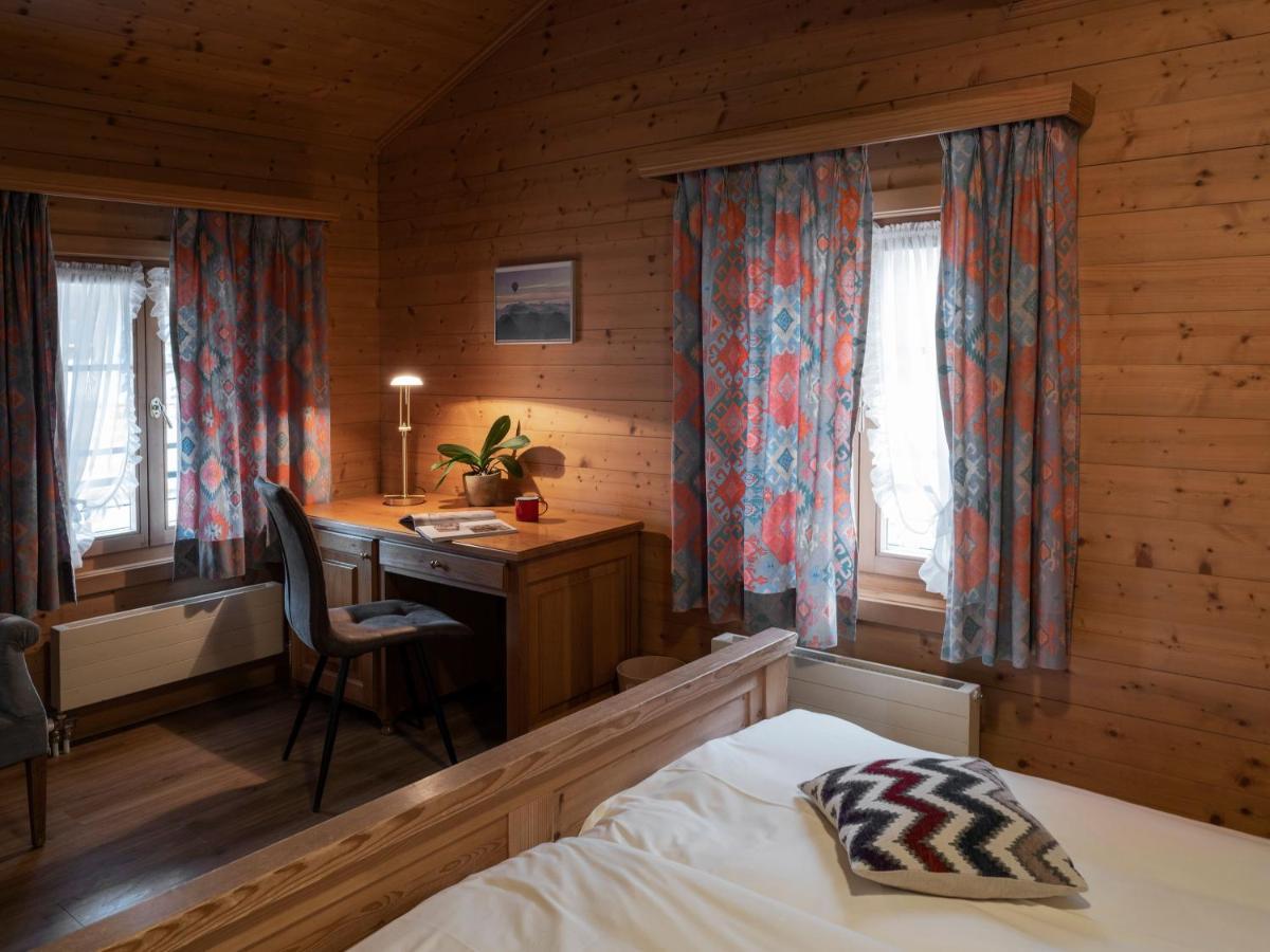 Hotel De Commune Gstaad Esterno foto