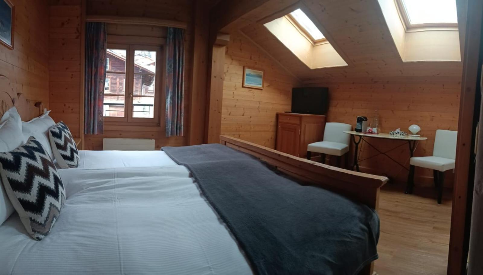 Hotel De Commune Gstaad Esterno foto